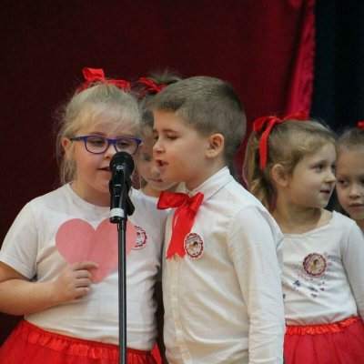 abol-08-rzedszkole-gminne-swieto-niepodl-68_b