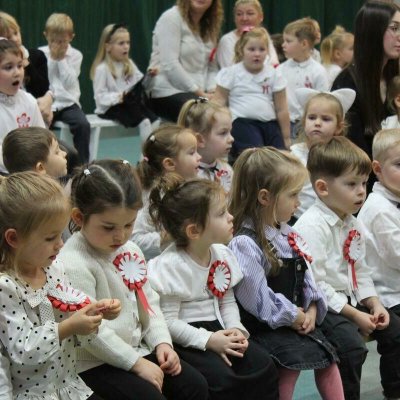 abol-08-rzedszkole-gminne-swieto-niepodl-83_b