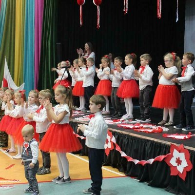 abol-08-rzedszkole-gminne-swieto-niepodl-84_b