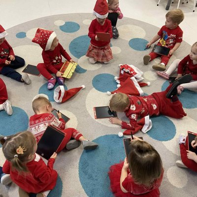 f27a2805-69f3-4a90-824a-26001666598e