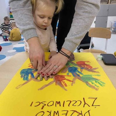 37855deb-b3d4-4093-bd5f-9e3f51d84c1f