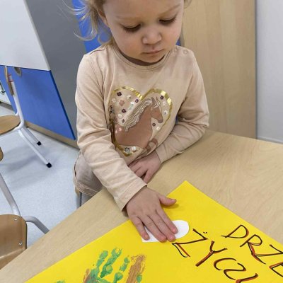 e9c3aff9-74c2-4d4c-8878-da2db4ec98ae