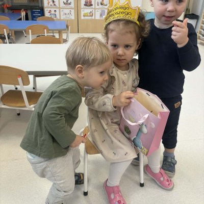 9c25b366-6168-4154-860e-74f853cc8fbb