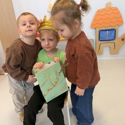 da4ccb9e-4dab-4e03-8f7f-4a2295b310c0