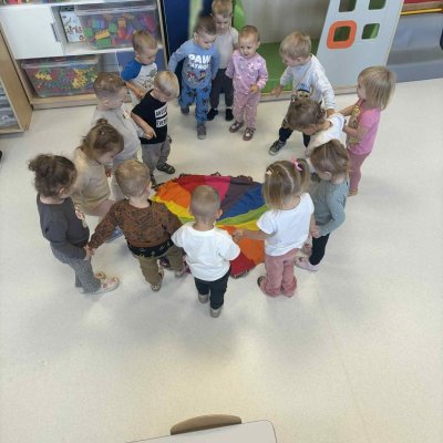 e7d34ea9-da9d-4ad7-8ce7-96585753e85a