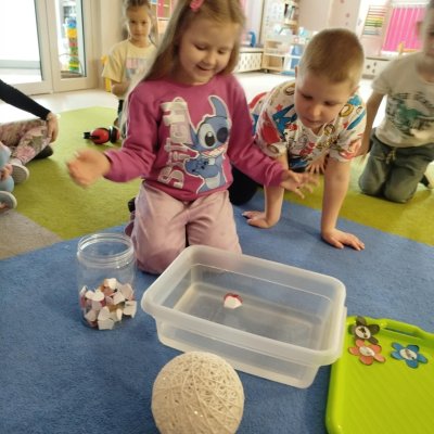 b8b33f2d-e762-4af3-9faa-d0fcde849ee8