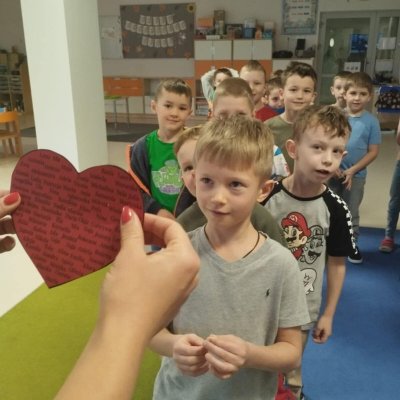 c6920329-bc6d-4b67-9726-034129731479