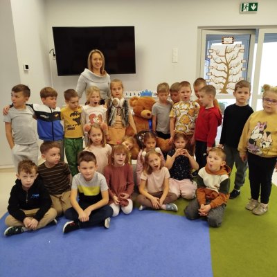 2fdd5478-f7b9-4f80-ba4f-cac581f86956