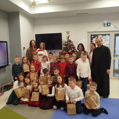 260e39f6-ed06-4b4b-ab5a-6456349ceb12