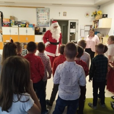 2db7498e-eb11-49e9-8899-9357d284e81e