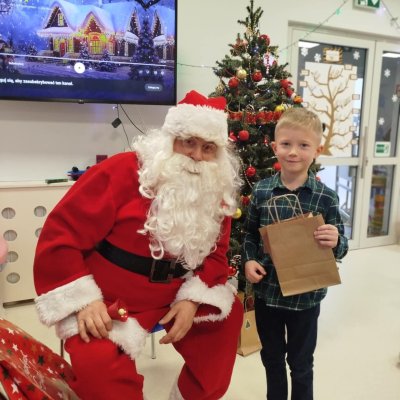 bb3605a5-a583-4efc-b6db-3c77c816cc94