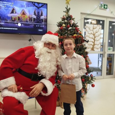 f5ffc340-6025-4706-acae-df574f59ea01